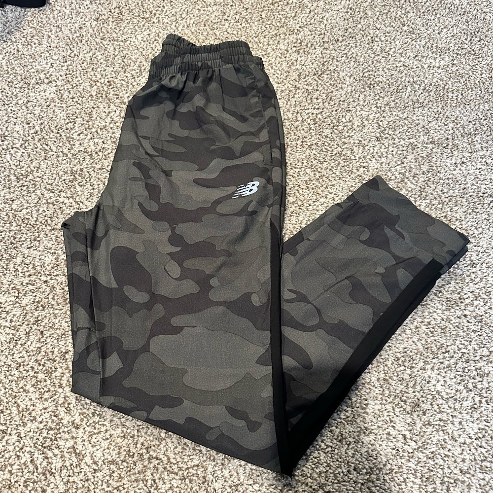 New Balance Lightweight Men's Camo Joggers